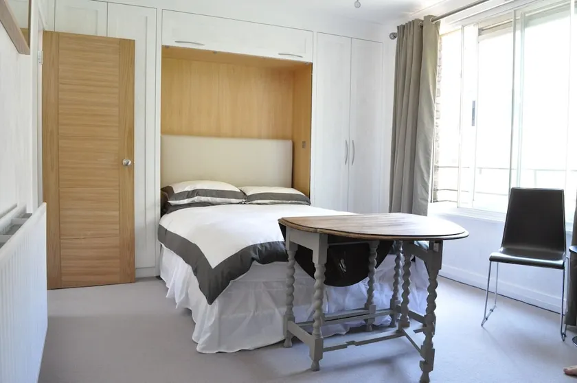 Knightsbridge 1 Bedroom Flat - Image 1