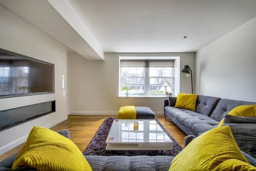 Modern 1BR Home in Vibrant Leith Area - Image 1