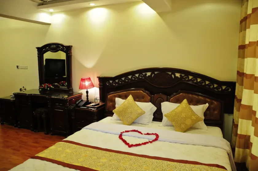 Thai Ha Hotel - Image 1