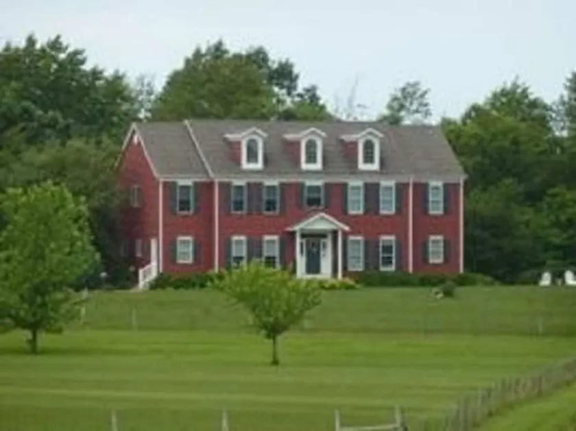Songbird Prairie Bed and Breakfast - Image 1