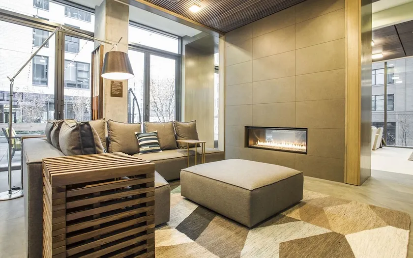 Pelicanstay at Pearl District - Image 1