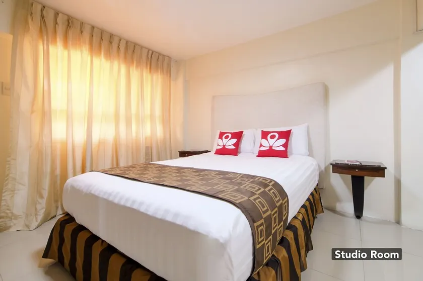 Zen Hostel Kasipagan Mandaluyong - Image 1