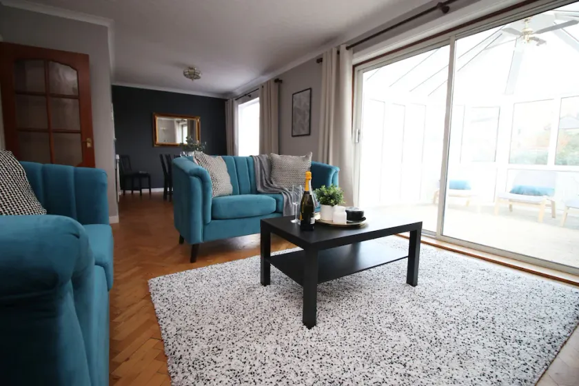 Becky's Bungalow by Tŷ SA - NEW Sleeps 8 - Image 1