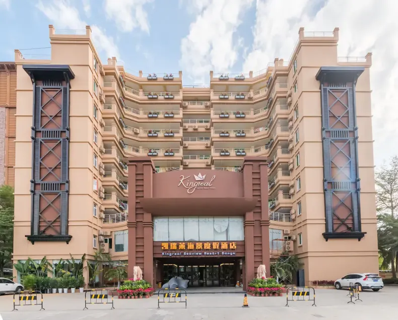 Kingreal Seaview Resort Sanya - Image 1