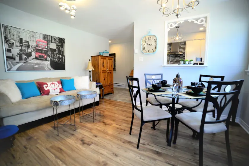 Carleton Place Downtown 1 and 2 Bedroom Entire Apartments - Image 1