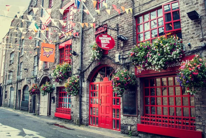 Isaacs Hostel Dublin - Image 1