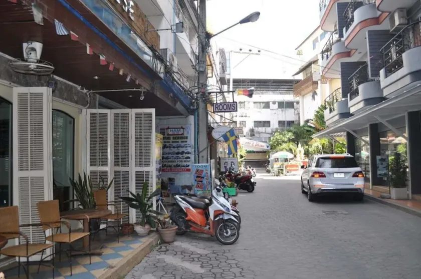 Ansu Hotel - Image 1