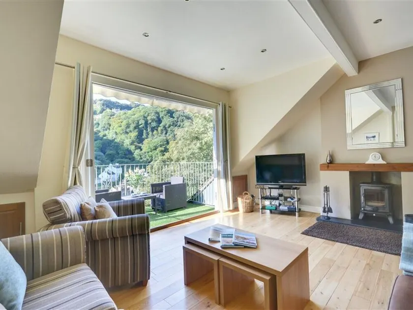 Stunning Waterfront Holiday Home in Exmoor National Park - Image 1