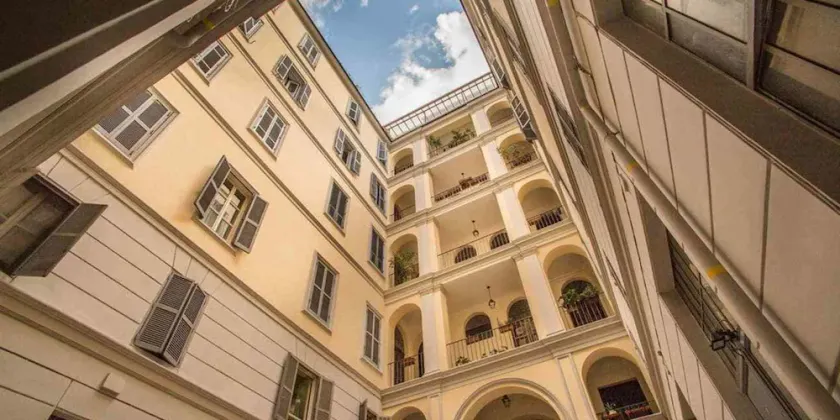 Colosseo 2 Bedroom Walking Distance - Image 1