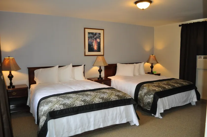 Wine Valley Inn - Image 1