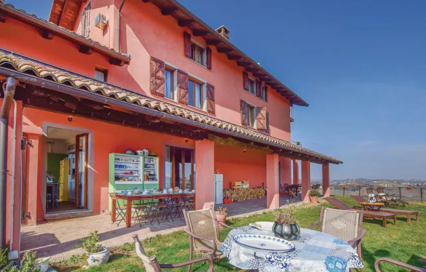 Stunning Home in Castelnuovo Calcea With Wifi and 7 Bedrooms - Image 1
