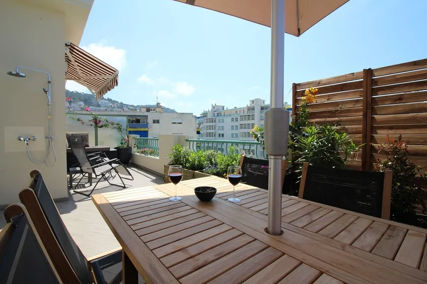 Nice Booking- Le Rooftop Port Terrasse - Image 1