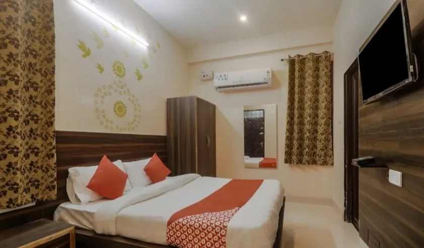 Hotel Rama by OYO Rooms - Image 1