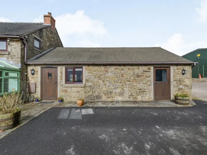 Lark's Rise Cottage - Image 1
