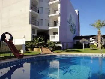 Apartamentos San Antonio - Image 1