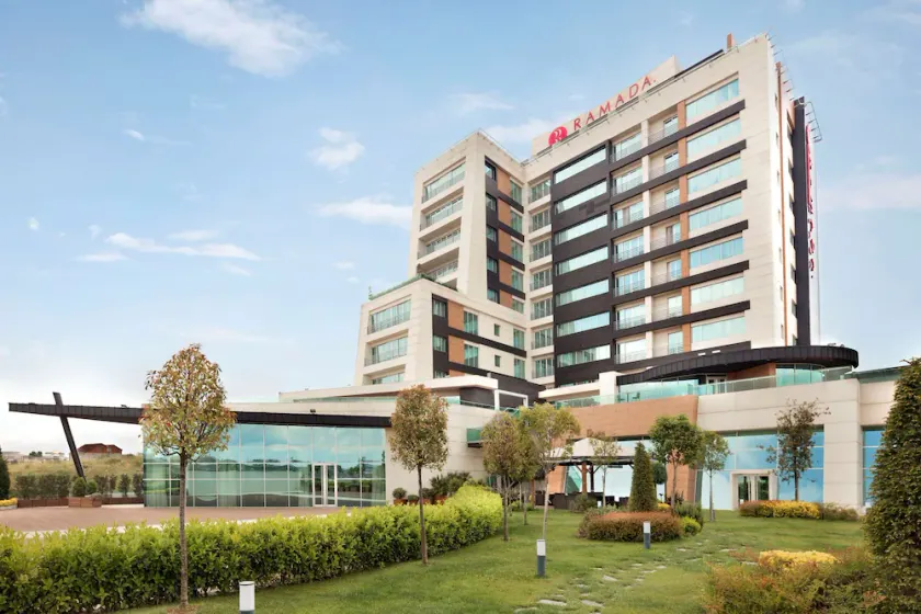 Ramada Plaza by Wyndham Istanbul Asia Airport - Image 1