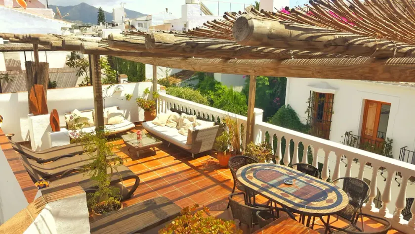 Casa Jazmin Carabeo - Image 1
