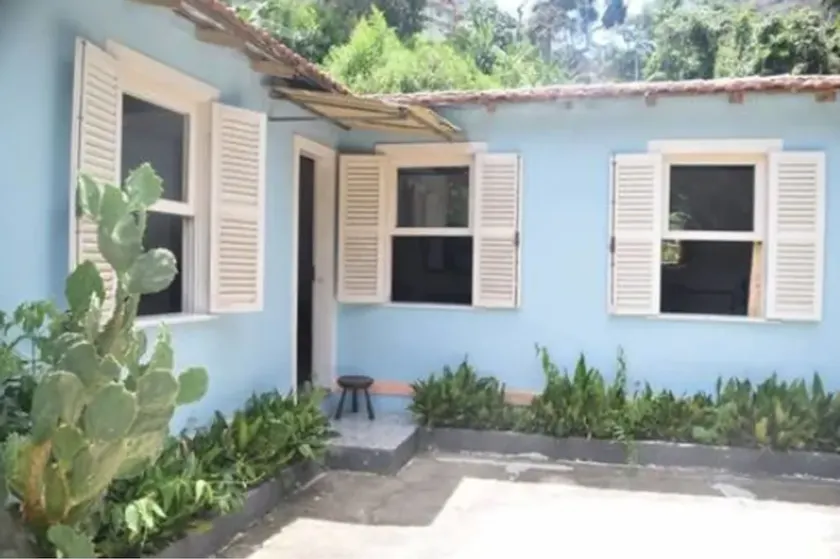 Cronos Guest House - Image 1