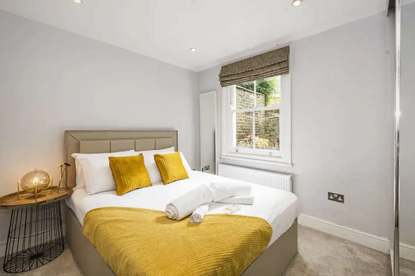 My Serviced Space - Queenstown Road - Image 1