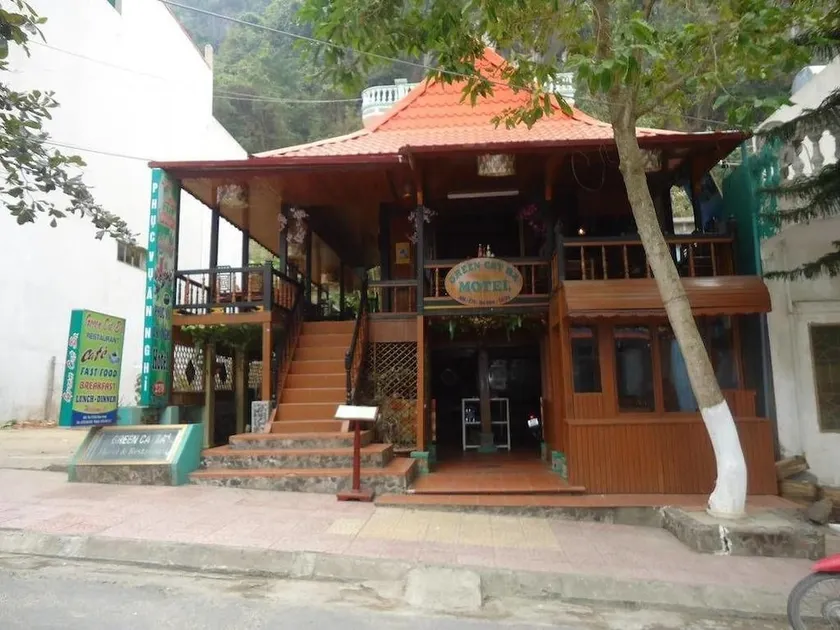 Green Cat Ba Hostel - Image 1
