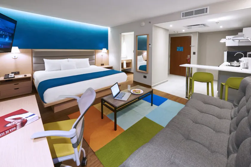 City Express Suites by Marriott Playa Del Carmen - Image 1