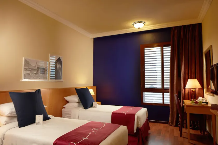 Makarem Al Shorofat Hotel - Image 1
