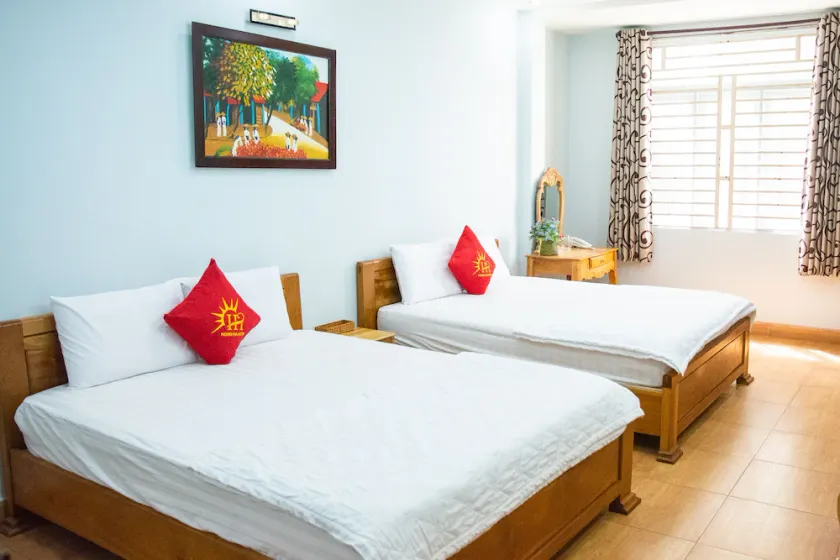 Hong Ha Hotel Saigon - Image 1