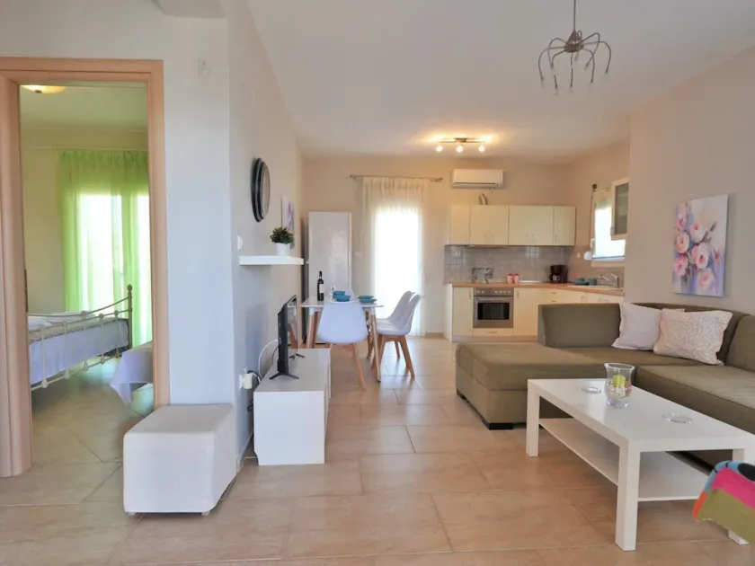 Fotinia Beach House -Dionisiou Halkidiki - Image 1