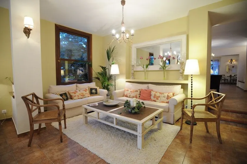 Kentrikon Boutique Hotel - Image 1