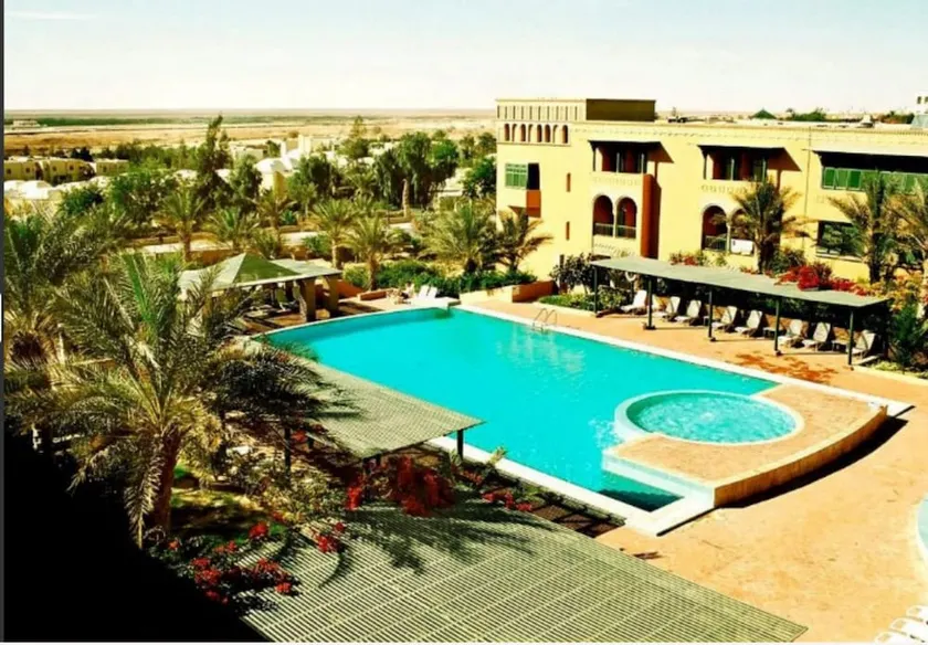 Ksar Rouge - Image 1