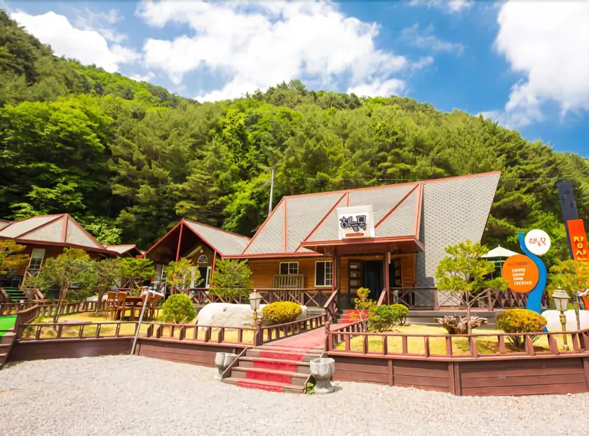 Yeongwol Jangsan Condo - Image 1