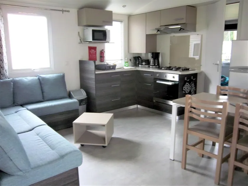 MH 201 AGREABLE et tout ÉQUIPÉ 2CH dont suite parentale et 2sdb avec vue sur foret dans camping 4 étoiles - Image 1