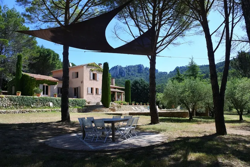 La Bastide De La Provence Verte - Image 1