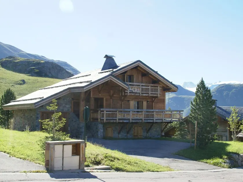 Luxury Chalet near Alpe d'Huez with Views - Image 1