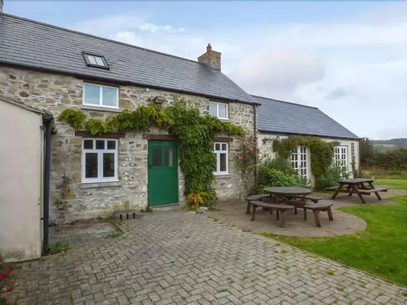 Church Cottage - Image 1