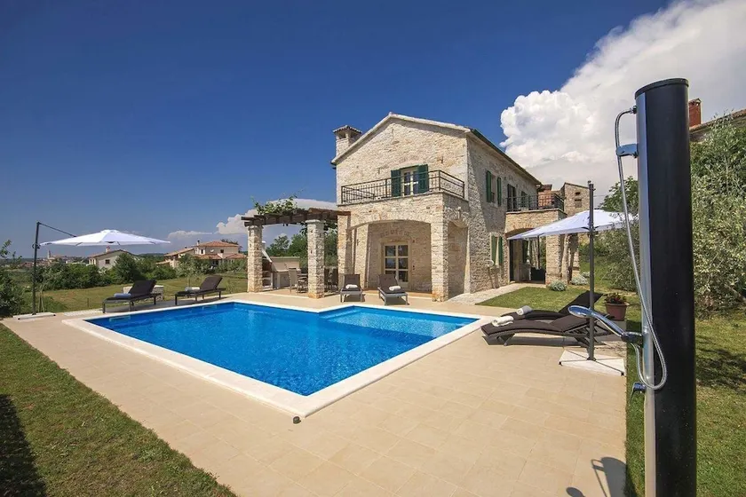 Villa Ruk - Image 1
