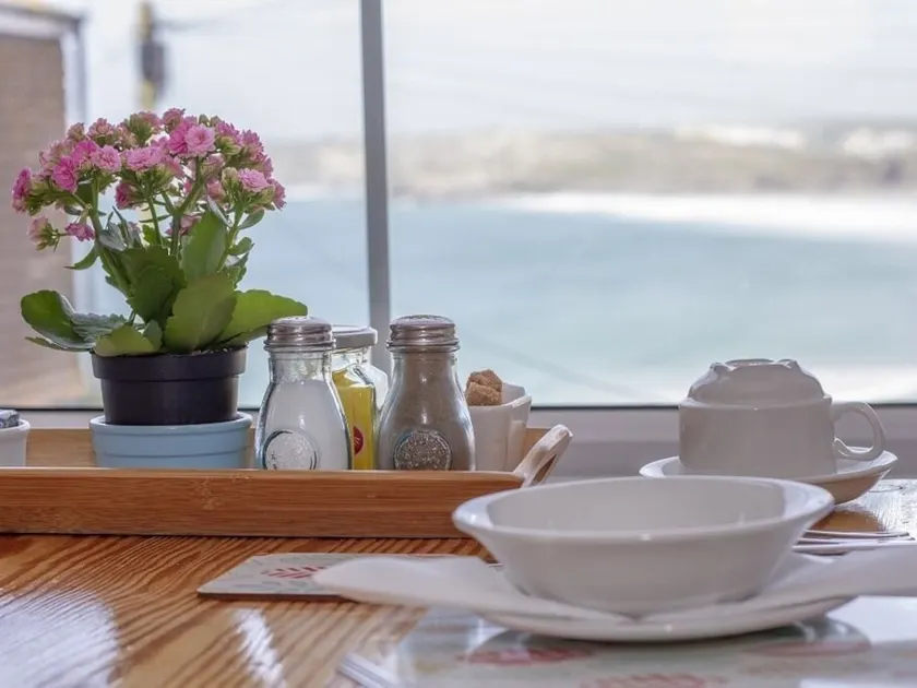 Cliff House B&B & The Moorings Apartments - Image 1