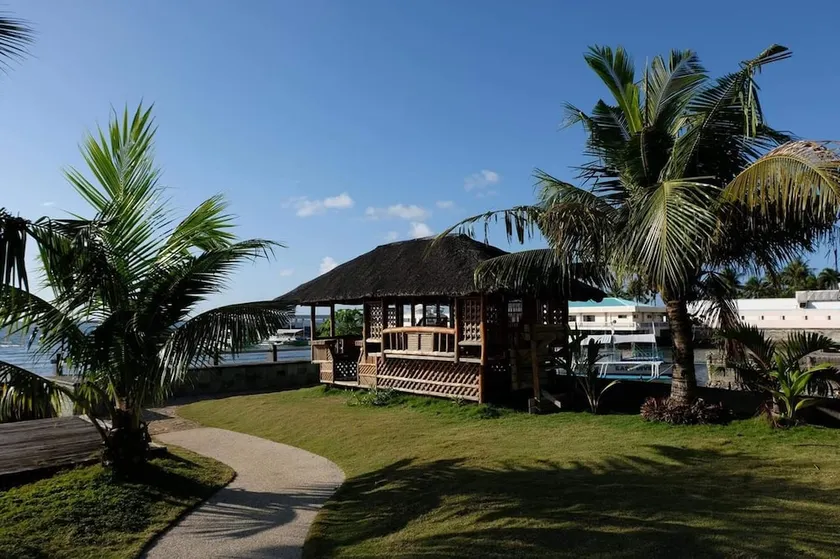 Feel Deep Dive Resort - Image 1