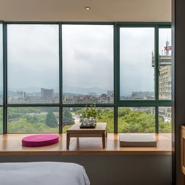 Mijing Hotel - Image 1