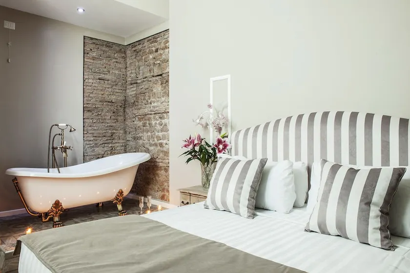 Babuino Grand Suite Luxury Rooms - Image 1