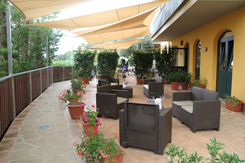 Relais Acqua Di Costanza - Image 1