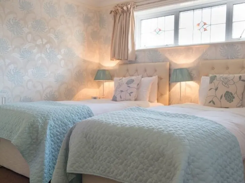 Harwood House B&B - Image 1