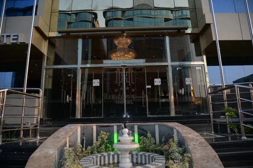 Ozone hotel - Image 1