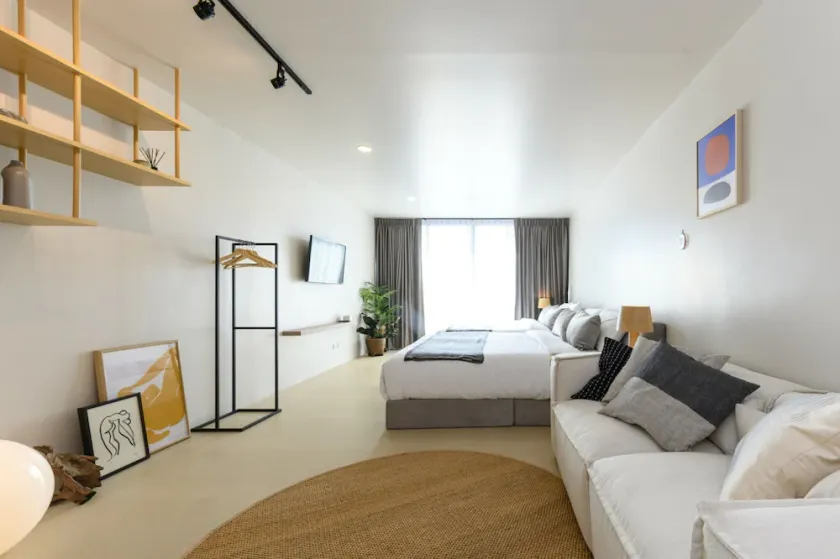 Sasi Home Sukhumvit - Image 1
