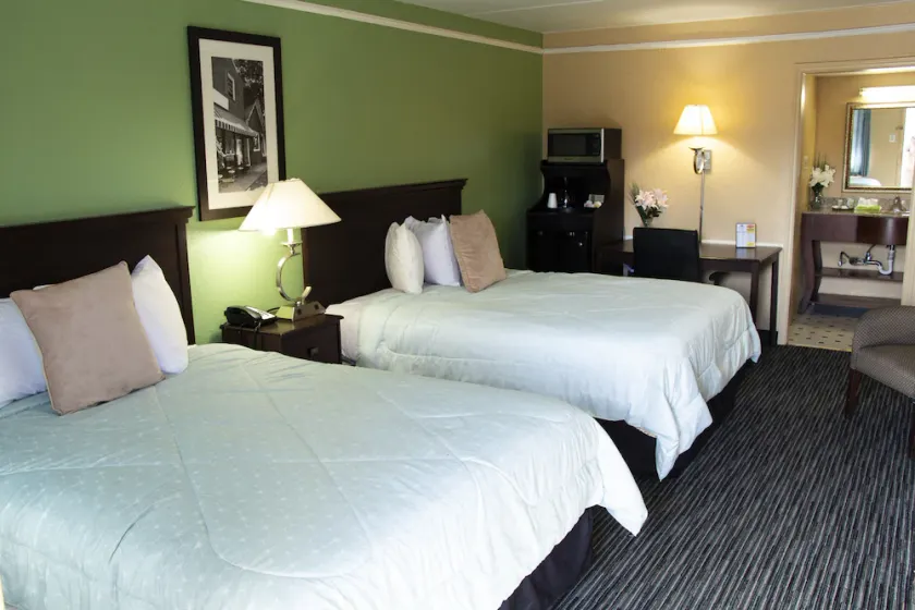 Americas Best Value Inn Charlotte - Image 1