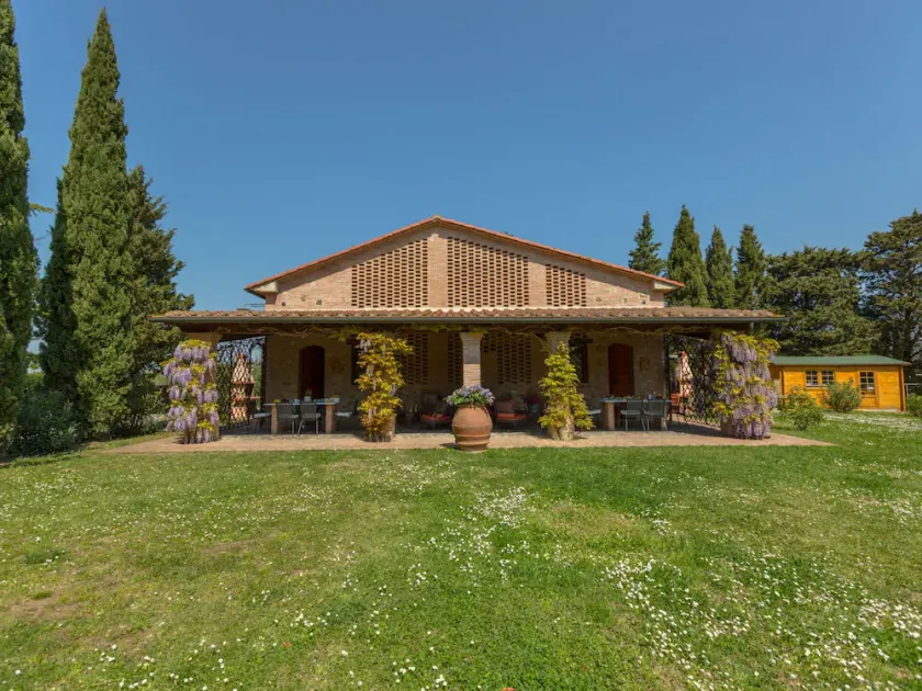 Familienfreundliche schöne Wohnung mit Terrasse, Grill und Garten | Haustiere sind willkommen - Image 1