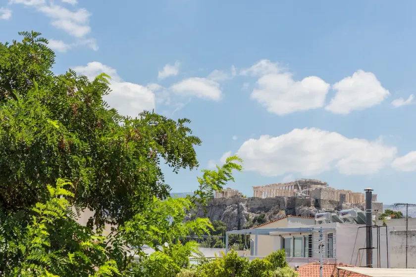 Flat & Roof Garden-Heart of Historic Athens - Image 1