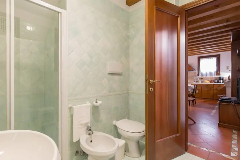 The Mulberries Three Bedroom and two Bathroom Apartment - Image 1