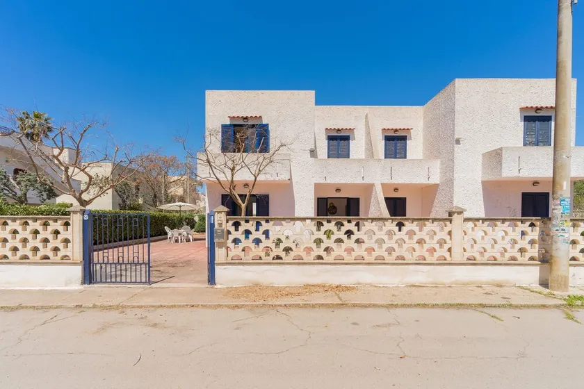 2825 Villa Andromeda by Barbarhouse - Image 1
