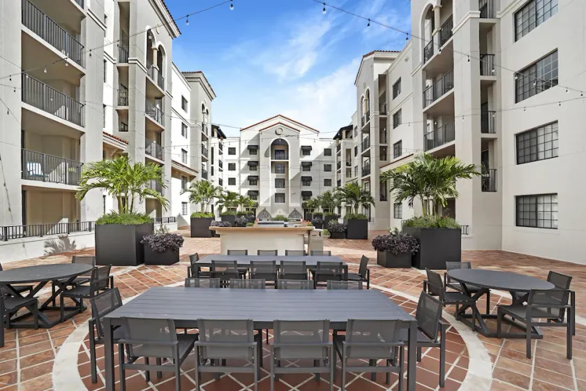 Dharma Home Suites Coral Gables at Gables Grand Plaza - Image 1